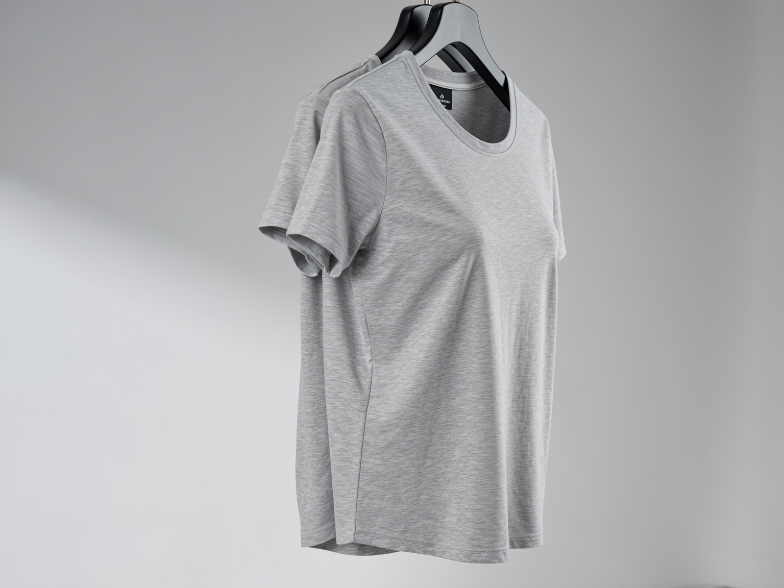 Dame T-skjorter & topper