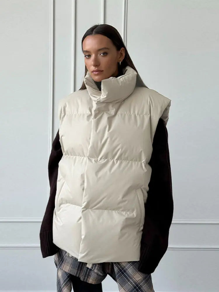 "Camilla Daunenjacke Damen, stilvoll, funktional, warme Daunenfüllung, Wasserabweisend, elegantes Wintermantel-Design"