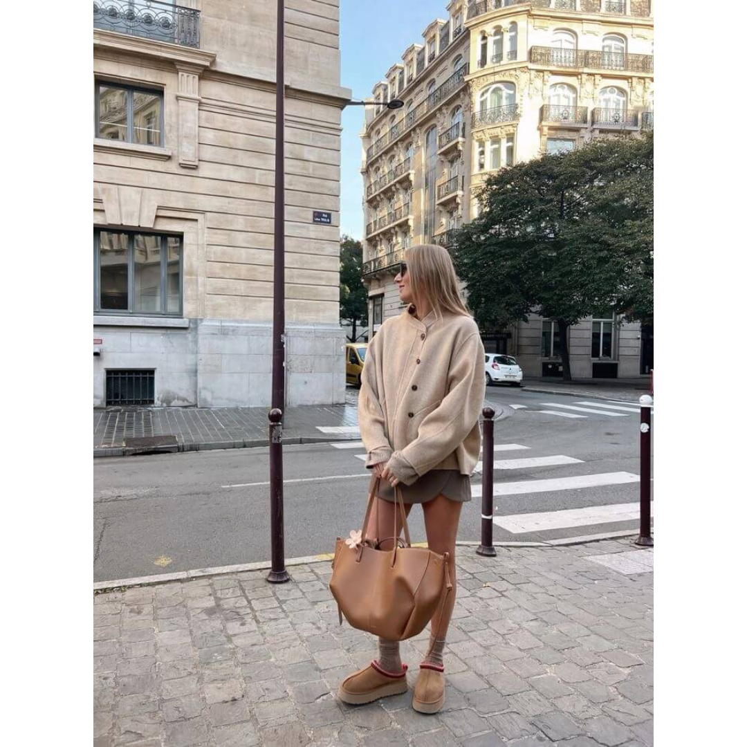 "Damen Vintage Schultertasche: klassische Eleganz, geräumig, zeitloses Design, vielseitig für Alltag und Reisen."