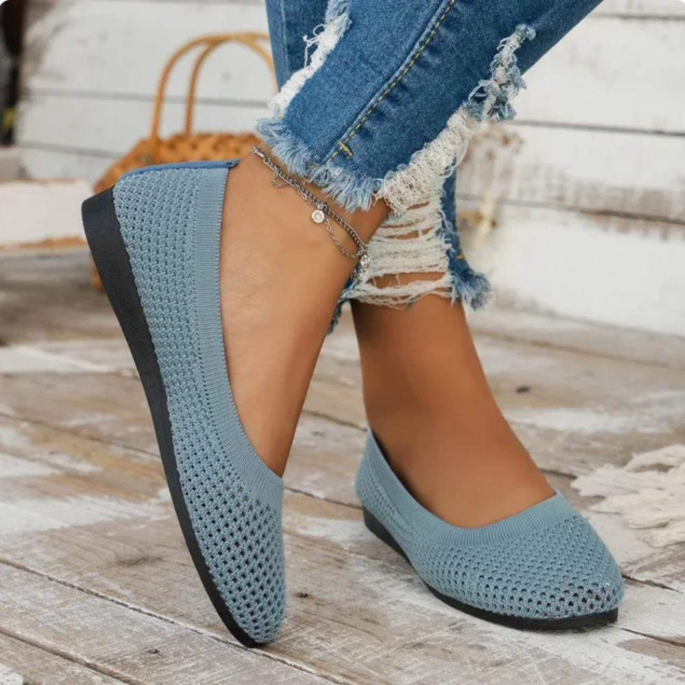 BlĂĄ ergonomiske ballerinasko for kvinner