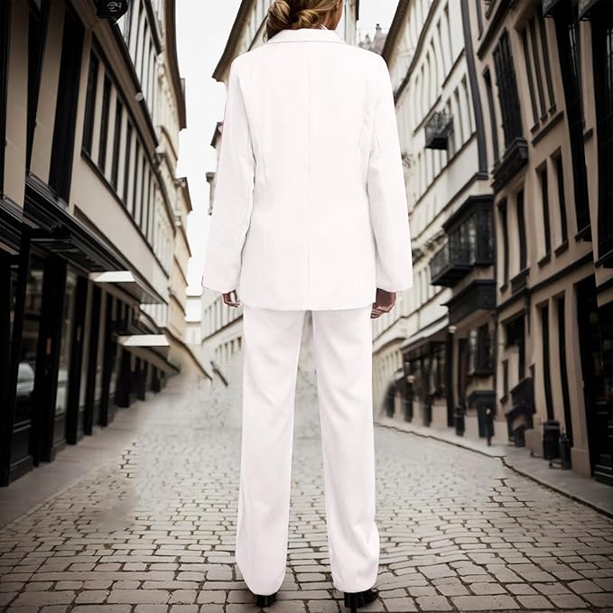 Detaljert visning av blazer og bukser