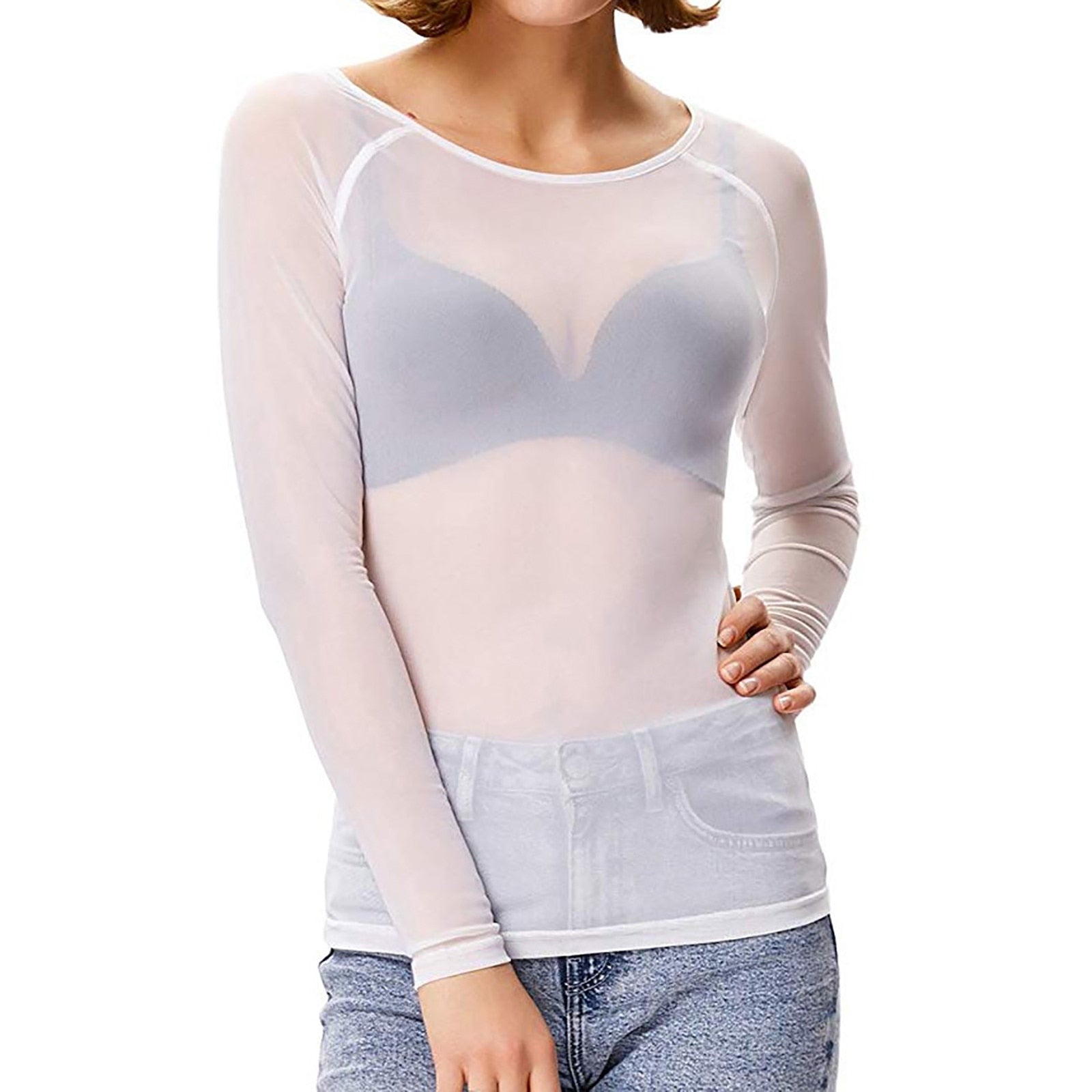 "Elegantes schwarzes Damen-Mesh-Top, langärmelig, transparent, Vorderansicht für modernen Look und vielseitige Outfits."