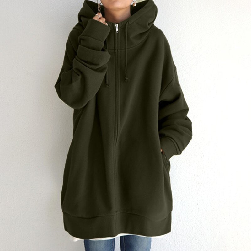 Gemütlicher Oversize Winter Hoodie für Damen, beige, passend zu Jeans, ideal für kalte Tage, komfortabel und stilvoll.
