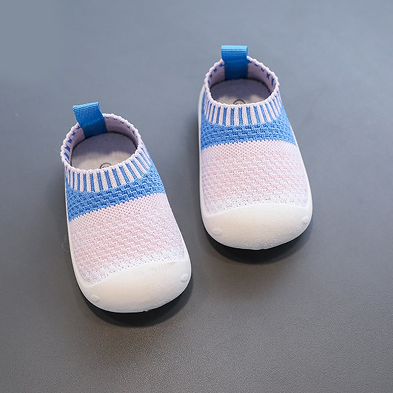 "Rutschfeste Babyschuhe für sichere Schritte, atmungsaktives Design, ergonomisch für natürliche Fußentwicklung"