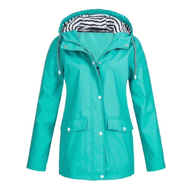 Vielseitige 3-in-1 wasserdichte Damen Outdoor-Wanderjacke, robust und stylisch, ideal für alle Wetterbedingungen.