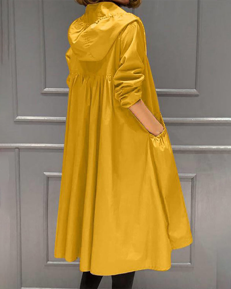 "Wasserdichter langer Damen-Trenchcoat mit Kapuze, klassisches Design, ideal fĂĽr Regenwetter, verfĂĽgbar in mehreren Farben."