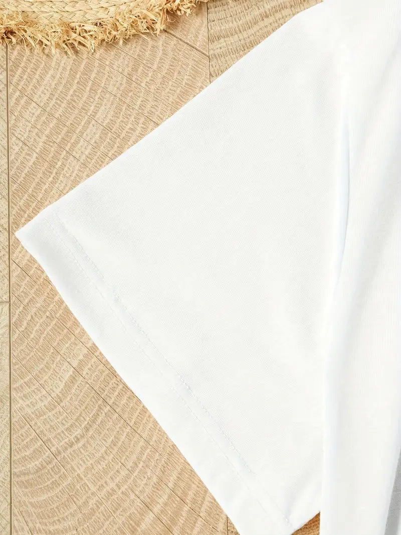 "Weißes Damen T-Shirt mit buntem, abstraktem Blumenmuster für Sommer, stilvoll und vielseitig für den Alltagslook."