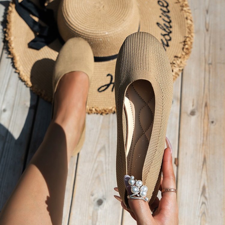 Elegante Damen Ballerinas mit flexiblem Obermaterial und rutschfester Sohle, ideal für Komfort und Stil im Alltag.