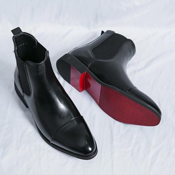 "Elegante Herrenlederstiefel aus hochwertigem Leder mit raffiniertem Design für vielseitigen Stil und maximalen Komfort."