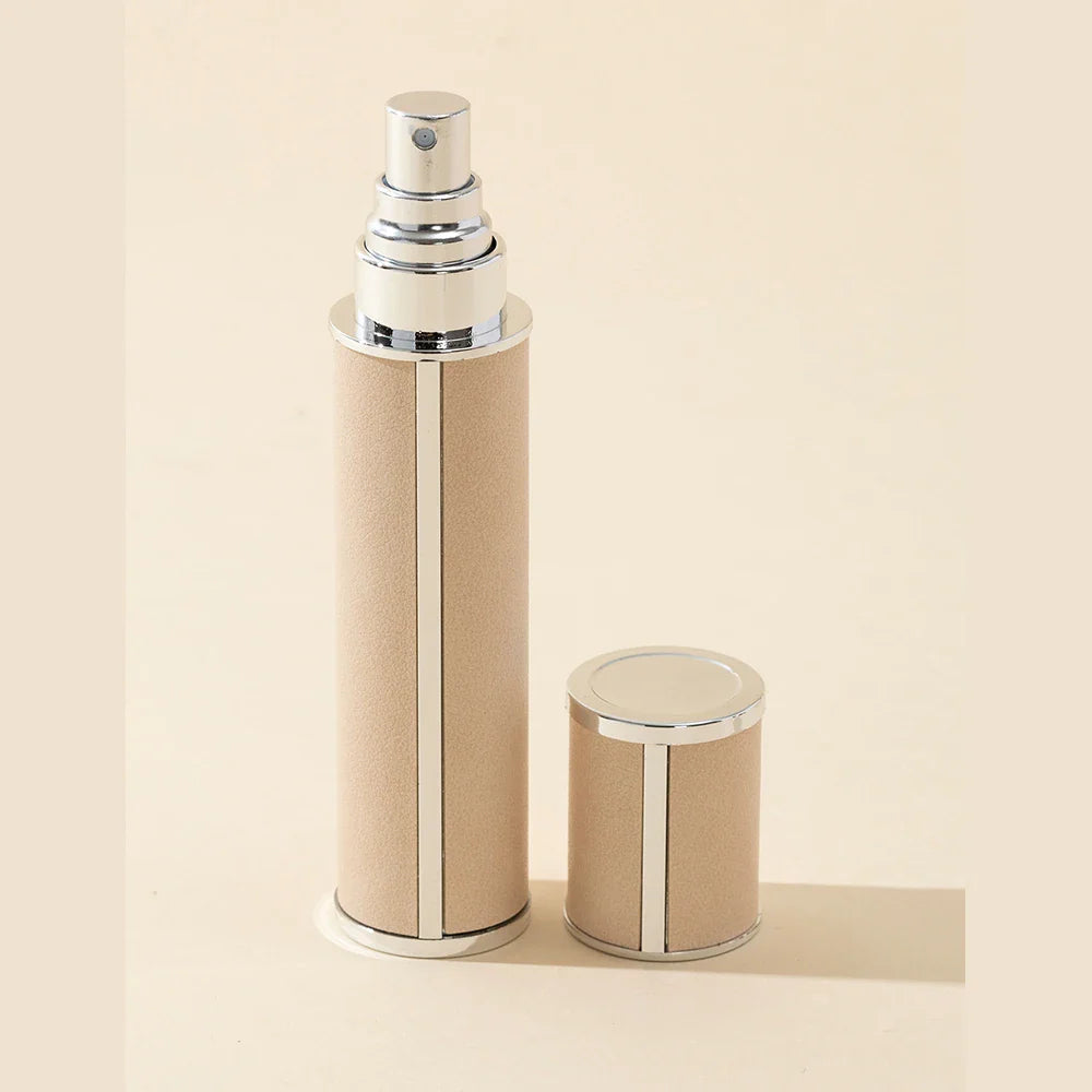 "Eleganter AromaGo 10ml Parfüm Zerstäuber, nachfüllbar, auslaufsicher, handlich, kompakt, ideal für unterwegs, in verschieden