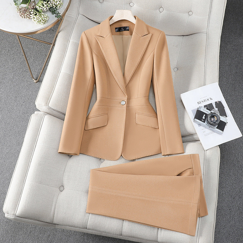 Elegantes Damen Blazer & Hosen Set, zeitloses Design, verschiedene Farben, perfekt für Büro oder formelle Anlässe.