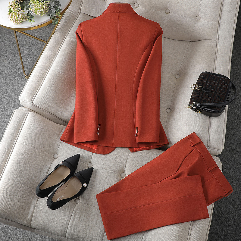 Elegantes Damen Blazer & Hosen Set, zeitloses Design, verschiedene Farben, perfekt für Büro oder formelle Anlässe.
