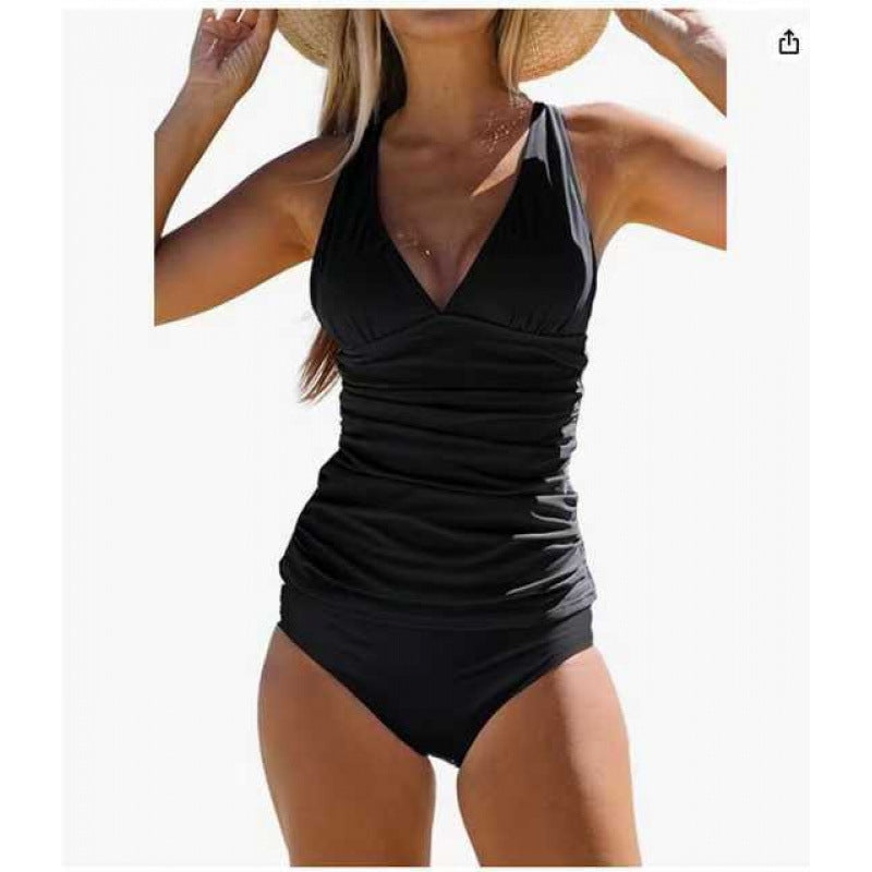 "Elegantes Tankini-Set mit V-Ausschnitt, Bauchkontrolle, in Coral und Olivgrün, für schlanke Silhouette am Strand."