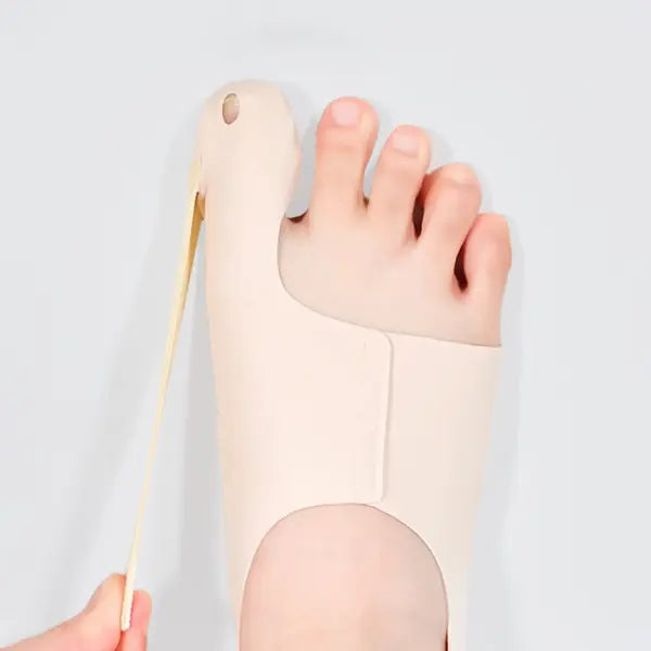 Hallux Valgus Korrigerer laget av mykt, pustende materiale gir komfort og justering for smertefrie skritt