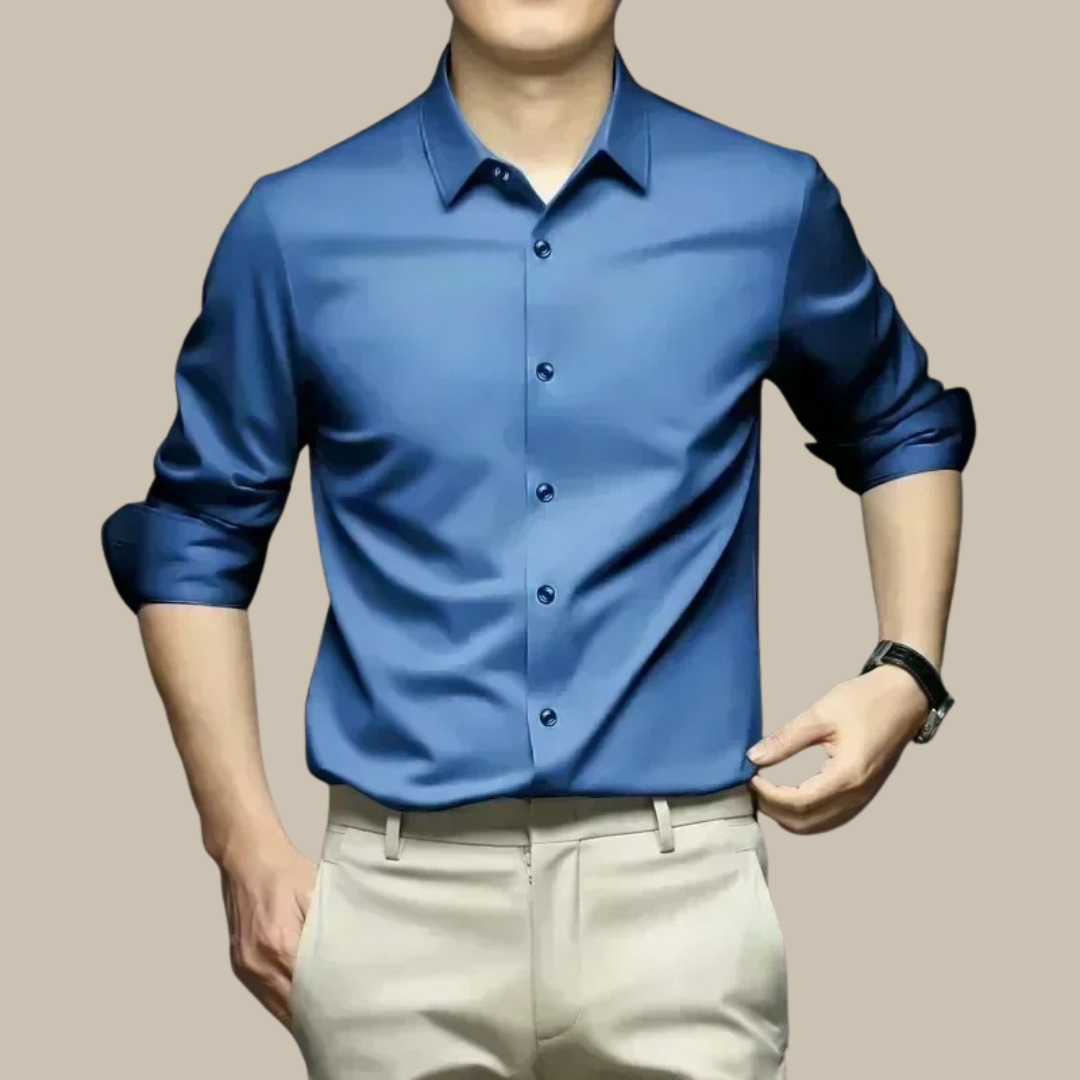 "Herren Seidenhemd in Dunkelblau, edles Design, vielseitig kombinierbar, luxuriöses Material, komfortabler Schnitt."