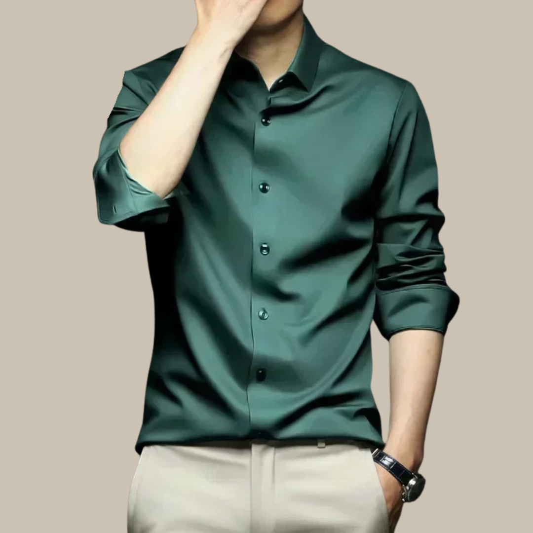 "Herren Seidenhemd in Dunkelblau, edles Design, vielseitig kombinierbar, luxuriöses Material, komfortabler Schnitt."