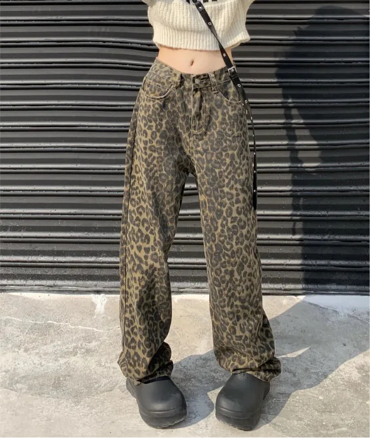 "High-Waist Jeans mit Leopardenmuster, elastischer Bund, figurschmeichelnde Passform, modisches Design, bequeme Damenhose"