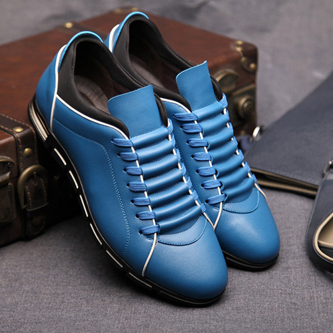 Klassische Lederschuhe für Herren, braun, elegantes Design mit moderner Note, ideal für vielseitige Outfits.