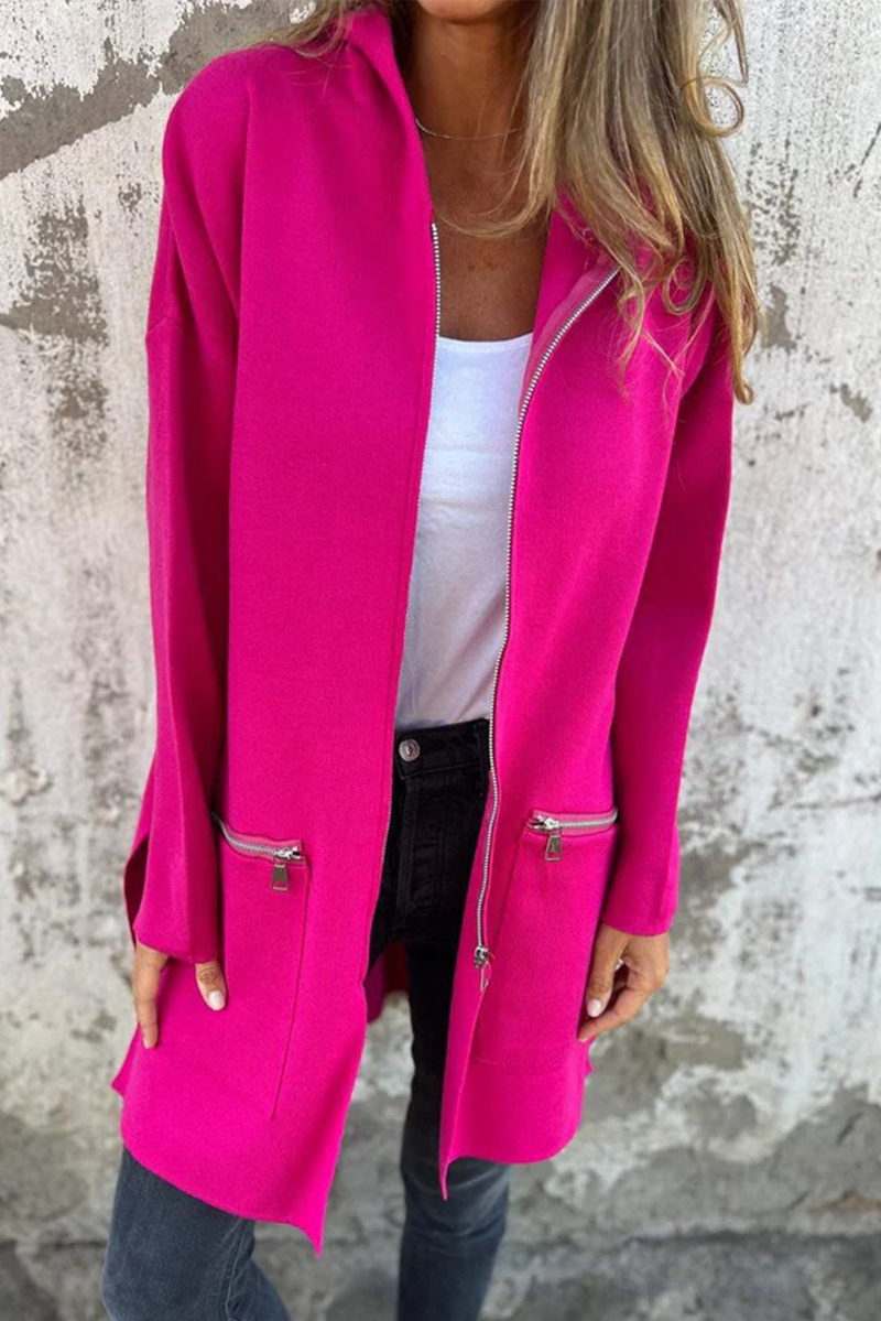 Lässige Kapuzenjacke für Damen, mit Schlitz und Reißverschluss, vorne gezeigt, erhältlich in 9 trendigen Farben.