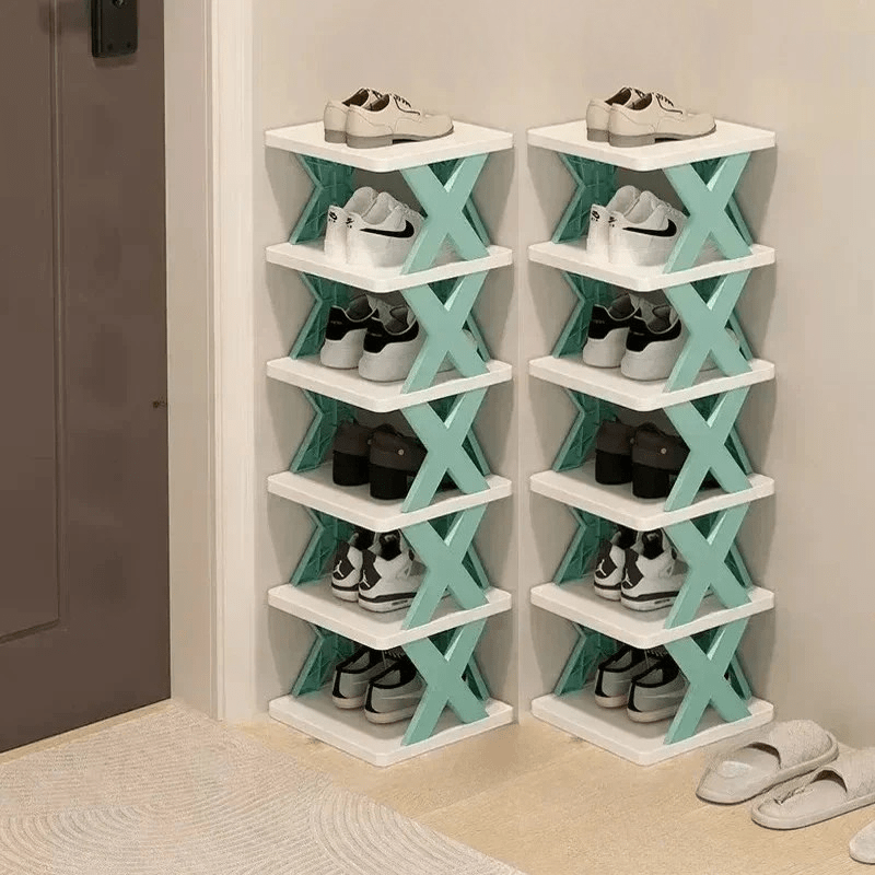 "Praktischer mehrschichtiger Schuhorganisator aus Kunststoff, platzsparend für Eingangsbereich, in modernem Design, leicht zu