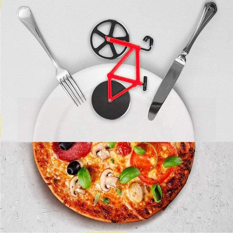 "RollCut Fahrrad-Pizzaschneider mit Edelstahlklingen und einzigartigem Design, farbenfrohes Mini-Fahrrad-Look."