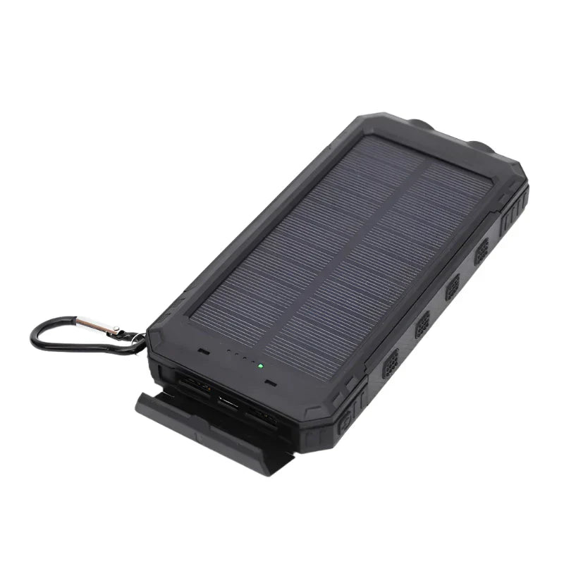 "Solar Ladegerät & Powerbank mit Solarpanel in verschiedenen Farben für unterwegs"
