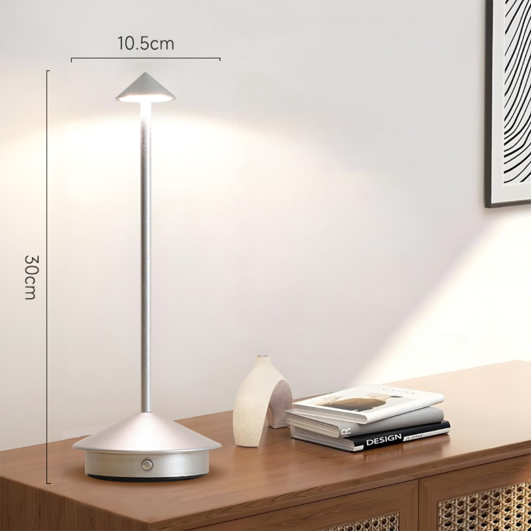 "Stilvolle kabellose LED Tischlampe, elegant schlankes Design, dimmbares Touch-Licht, ideal für jede Raumdekoration."