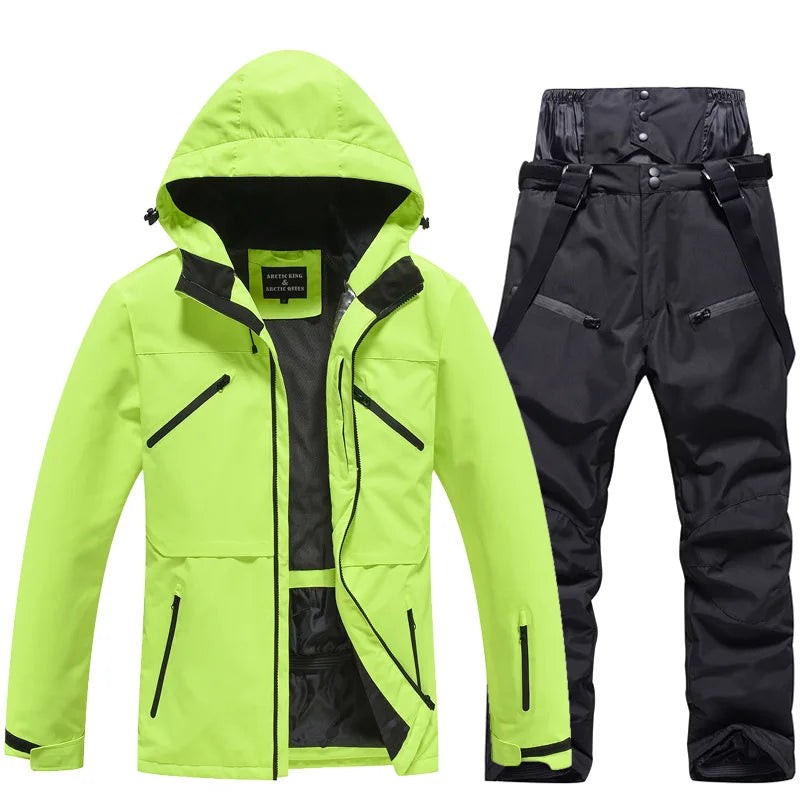 Unisex Skianzug mit Kapuzenjacke und Skihose, in leuchtenden Farben, windfest und ideal für Winterabenteuer.
